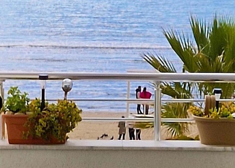 Durres Strand Direkt Am Meer 외부 사진